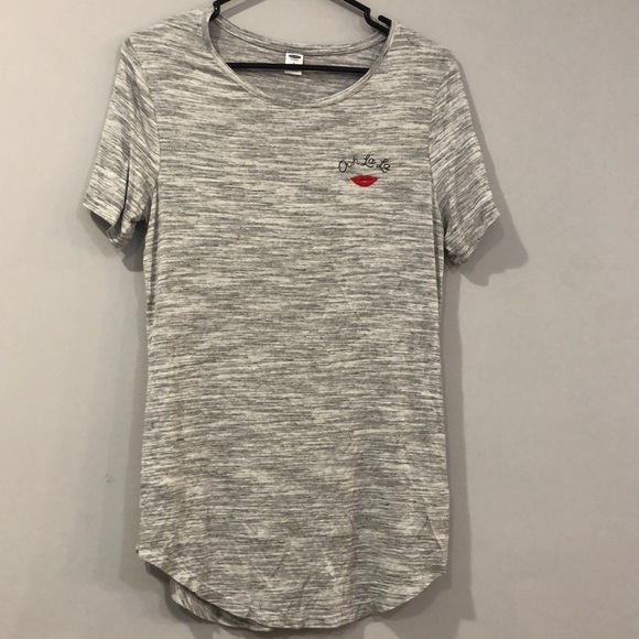 H&M Tshirt - Picture 1 of 4